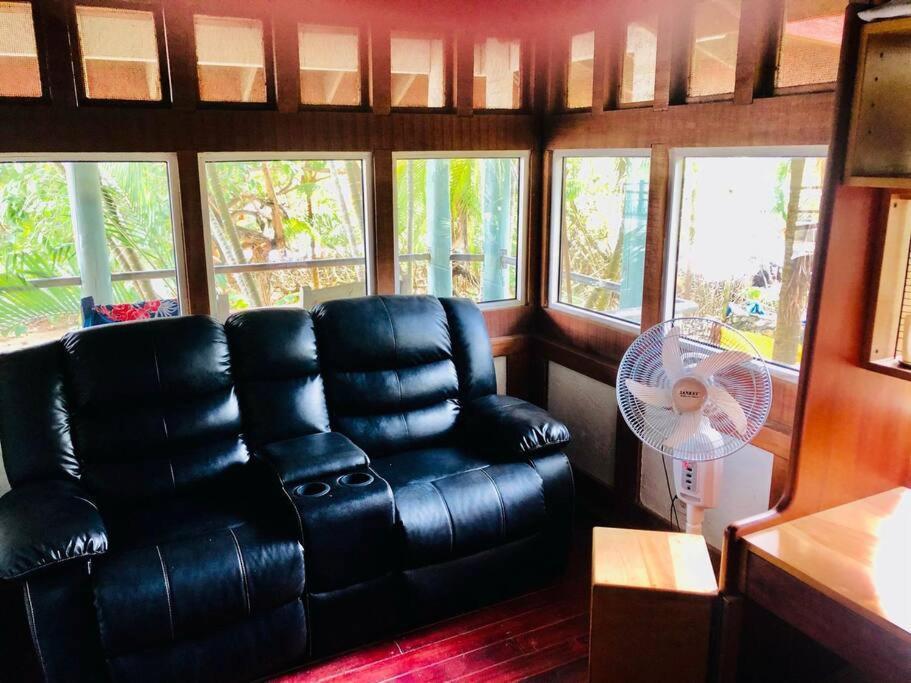 The Dock Resort Over Water Retreat 웨스트 엔드 외부 사진